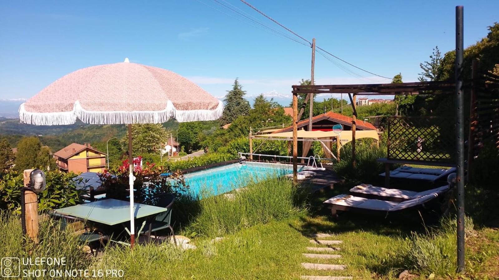 Bed and Breakfast La Tana Dello Scoiattolo - Adults Only Murazzano  Екстер'єр фото